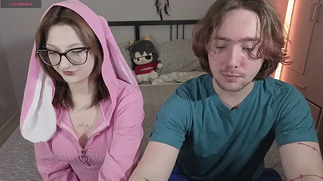 Snapshot of ellen_and_danny chatting on December 17, 5:19 pm ellen and danny online show from December 17, 5:19 pm