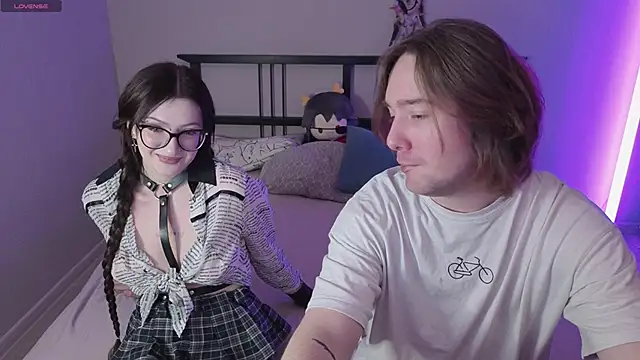 Snapshot of ellen_and_danny chatting on February 1, 5:22 pm ellen and danny online show from February 1, 5:22 pm