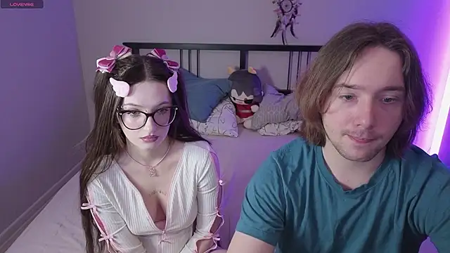 Snapshot of ellen_and_danny chatting on February 2, 5:11 pm ellen and danny online show from February 2, 5:11 pm