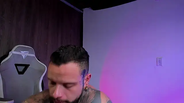 natevillage online show from October 3, 10:07 pm