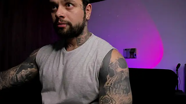 natevillage online show from April 3, 9:02 pm