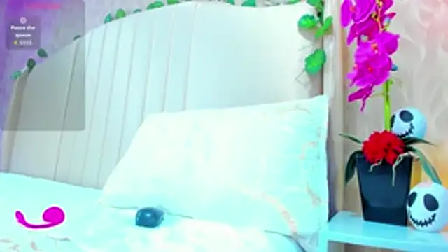 Snapshot of IvyAngel_mei chatting on January 11, 8:14 pm IvyAngel mei online show from January 11, 8:14 pm