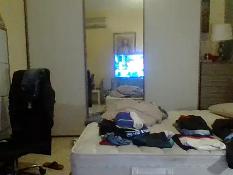 Snapshot of KalendaXL chatting on October 4, 4:49 pm KalendaXL online show from October 4, 4:49 pm