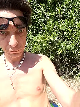 Snapshot of KalendaXL chatting on October 13, 12:49 pm KalendaXL online show from October 13, 12:49 pm