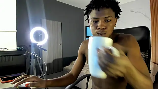 Johan barreto online show from October 22, 2:12 am