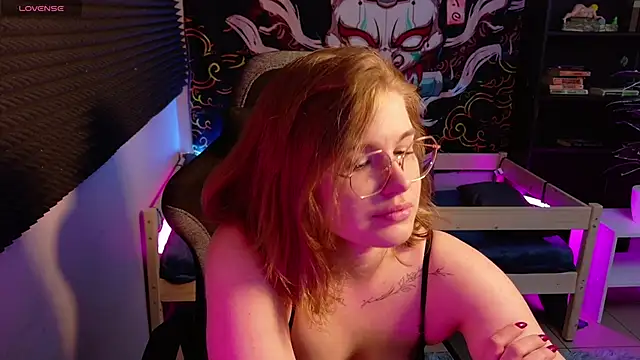 SophieMurrr online show from May 8, 8:36 pm