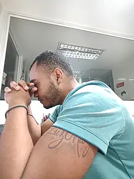 SanChacal5694 online show from December 3, 11:14 pm