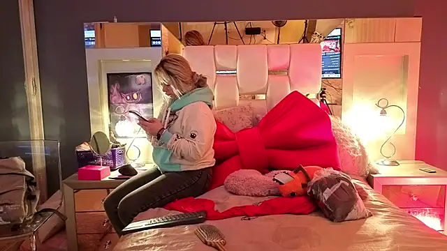 Mafecosecret online show from January 13, 6:40 am