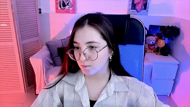 Snapshot of VirtuallVoyant chatting on October 8, 7:39 am VirtuallVoyant online show from October 8, 7:39 am