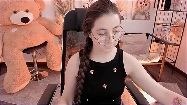 VirtuallVoyant online show from December 19, 7:37 am