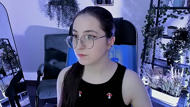 VirtuallVoyant online show from April 14, 7:20 pm