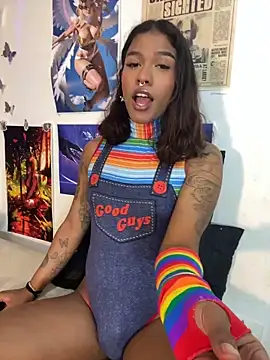 cam11 07 online show from October 25, 4:13 pm