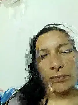 Snapshot of kim_lebanon chatting on January 10, 12:23 am kim lebanon online show from January 10, 12:23 am