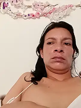 Snapshot of kim_lebanon chatting on January 11, 2:11 pm kim lebanon online show from January 11, 2:11 pm