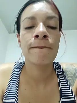 Snapshot of kim_lebanon chatting on February 12, 3:23 am kim lebanon online show from February 12, 3:23 am