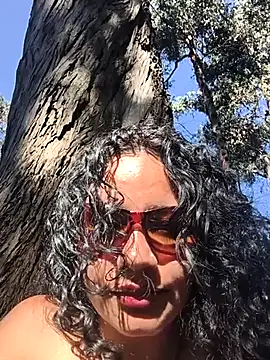 Snapshot of Yaya_watson chatting on June 23, 8:07 pm Yaya watson online show from June 23, 8:07 pm