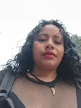 Snapshot of Yaya_watson chatting on July 9, 7:40 pm Yaya watson online show from July 9, 7:40 pm