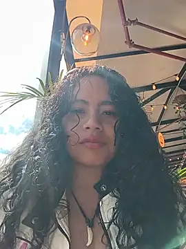 Snapshot of Yaya_watson chatting on July 15, 7:41 pm Yaya watson online show from July 15, 7:41 pm