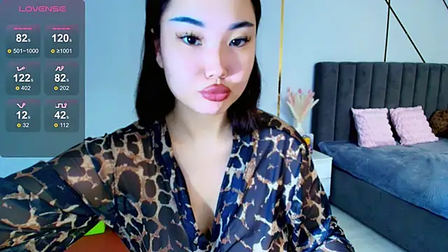 hwa rin online show from October 27, 3:49 pm