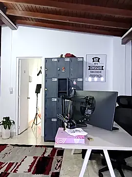 Zafiro  Brown online show from December 15, 9:02 am