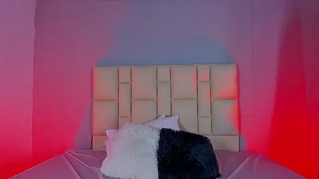 Zafiro  Brown online show from January 7, 12:07 pm