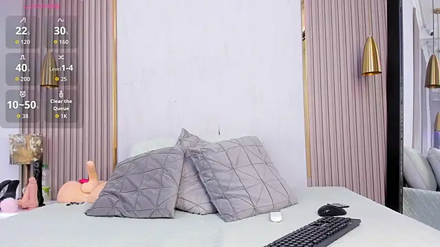 Snapshot of Skylar_Smith_ chatting on October 7, 12:46 pm Skylar Smith online show from October 7, 12:46 pm