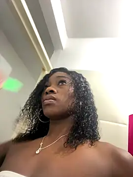 Snapshot of Skylar_Smith_ chatting on December 18, 11:49 am Skylar Smith online show from December 18, 11:49 am