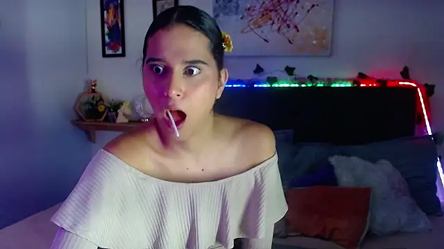 valentini villa online show from November 25, 7:25 pm