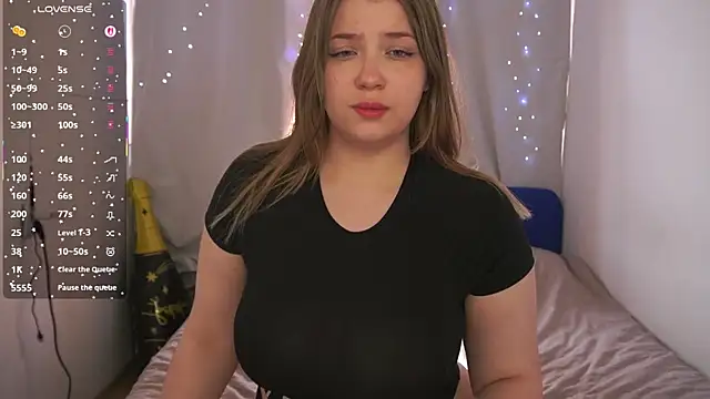 CuteSharloti online show from May 27, 4:04 pm