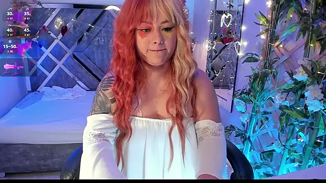 EternaAura online show from January 10, 2:19 pm