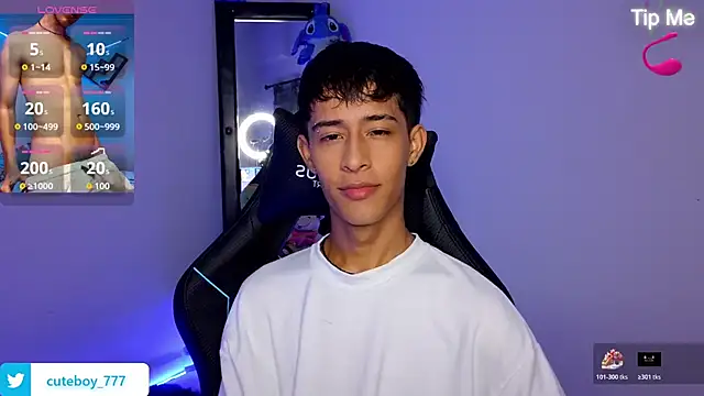 Danny cute 05 online show from October 21, 6:03 am