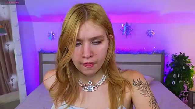 Iris Rain online show from December 19, 10:00 am