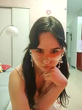 BerryDiva online show from February 26, 9:25 pm