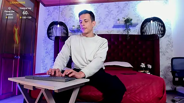 Dustin Sonne online show from September 26, 3:43 am