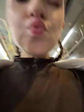 katexxxx online show from November 19, 5:57 pm