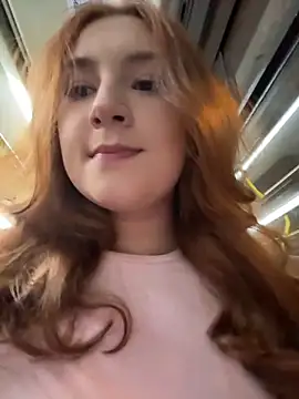 Snapshot of katexxxx chatting on December 21, 7:32 pm katexxxx online show from December 21, 7:32 pm