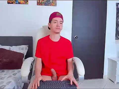 ThiagooJames online show from February 27, 12:38 pm