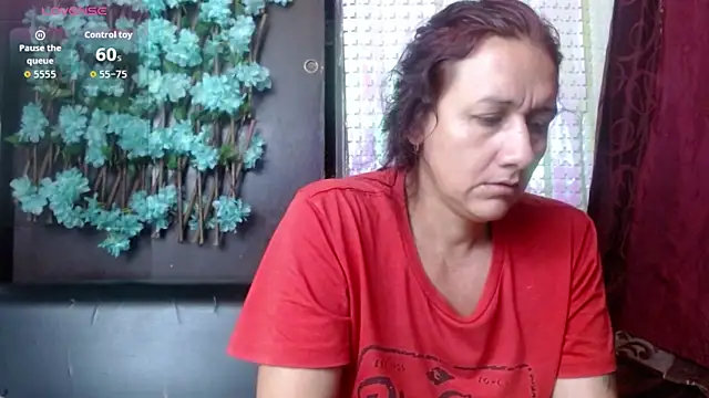 darling hott online show from September 18, 9:11 am