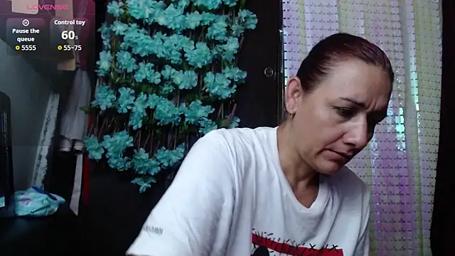 darling hott online show from October 1, 11:05 am