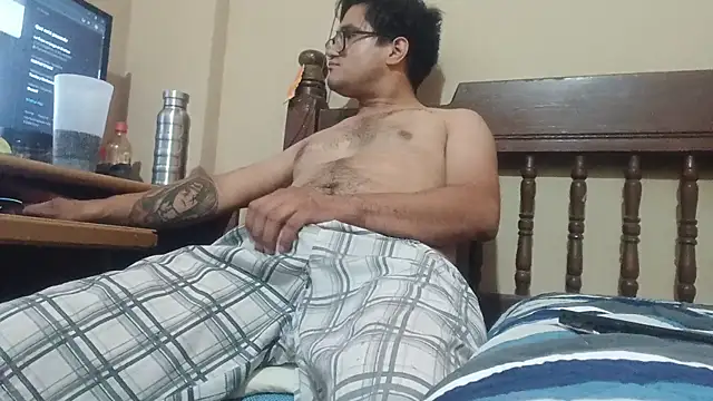 Snapshot of Single_lagunero chatting on July 5, 7:43 pm Single lagunero online show from July 5, 7:43 pm