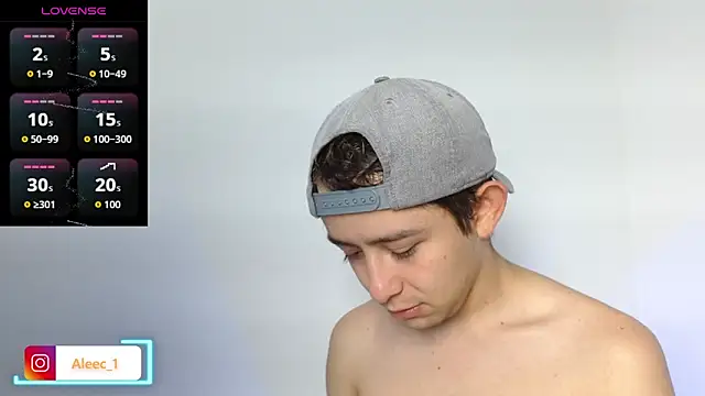 Aleecandrews online show from December 18, 8:48 pm