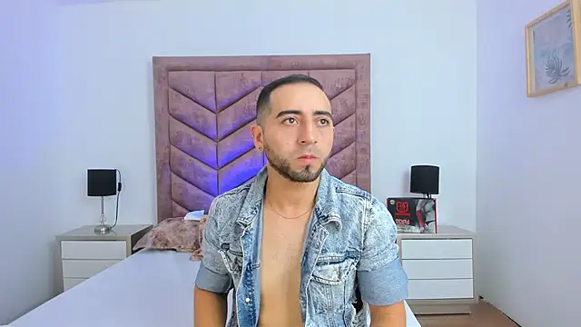 Lushian  online show from November 4, 1:21 pm