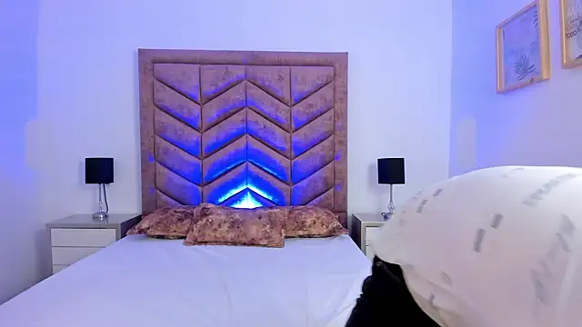 Lushian  online show from November 15, 3:30 pm