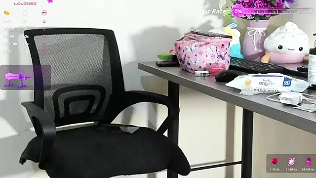 LussieWillow online show from February 20, 11:43 am