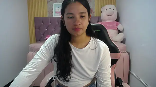 Snapshot of Irina_evans_s1 chatting on September 17, 3:46 pm Irina evans s1 online show from September 17, 3:46 pm