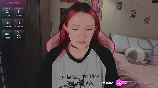 Snapshot of CrystalBlaze_ chatting on October 25, 8:47 pm CrystalBlaze  online show from October 25, 8:47 pm