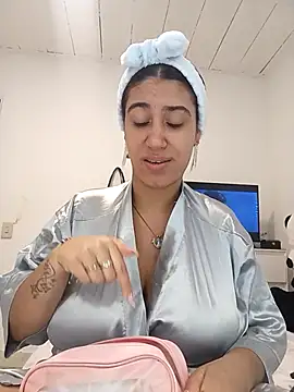 Snapshot of Samantha_hotly chatting on January 14, 10:58 pm Samantha hotly online show from January 14, 10:58 pm