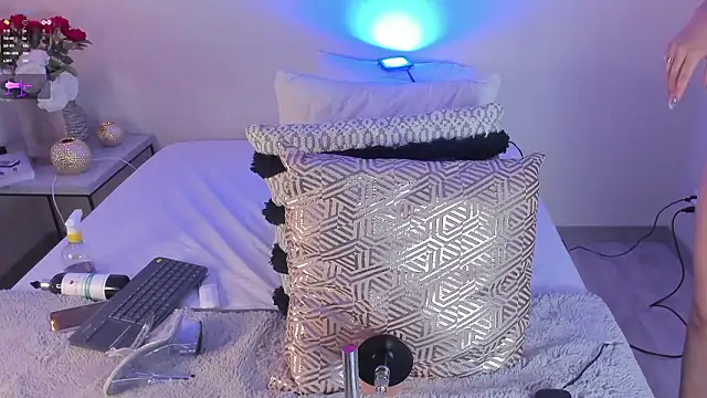 Snapshot of Samantha_hotly chatting on February 22, 4:05 pm Samantha hotly online show from February 22, 4:05 pm