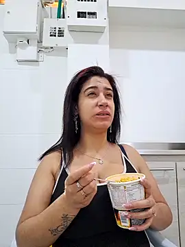 Samantha hotly online show from April 3, 2:37 pm