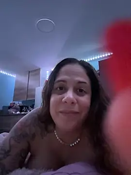 PrettyKittyMia online show from December 22, 4:09 am